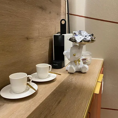 Гостевой дом Queen In Pieno Centro- Confort,relax E Privacy