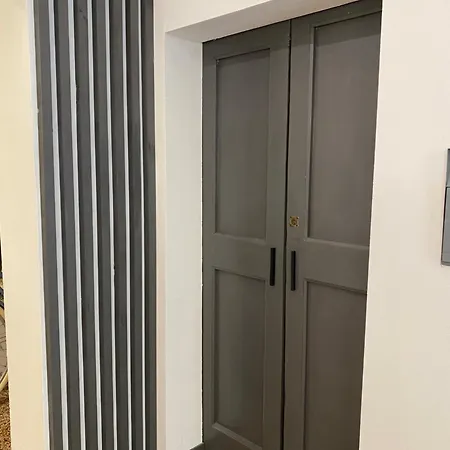 Queen In Pieno Centro- Confort,relax E Privacy Гостевой дом