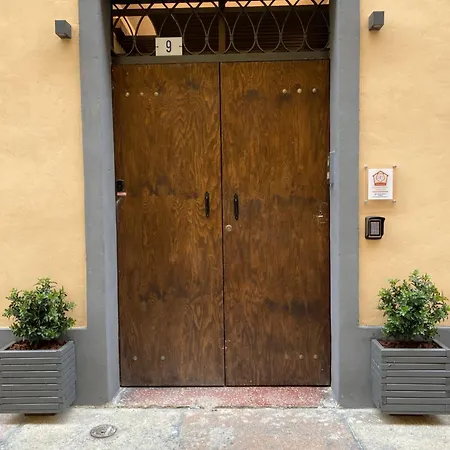 Queen In Pieno Centro- Confort,relax E Privacy 3* Модена